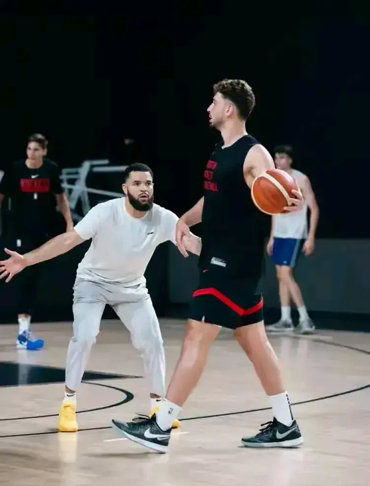 entit, 火箭全队三 entit, 火箭全队三