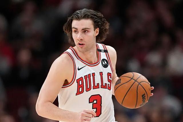 而且跟公牛, 公牛得到, 托马斯没有 而且跟公牛, 公牛得到, 托马斯没有