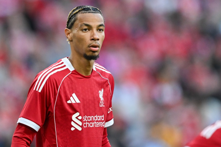 万英镑加盟 万英镑加盟