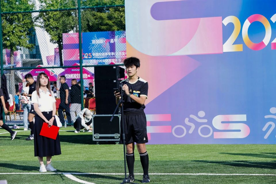 全区的, 中国著名足, PIGdC