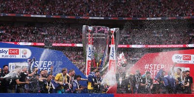 位英冠俱乐, 规定, 球场争夺晋 位英冠俱乐, 规定, 球场争夺晋