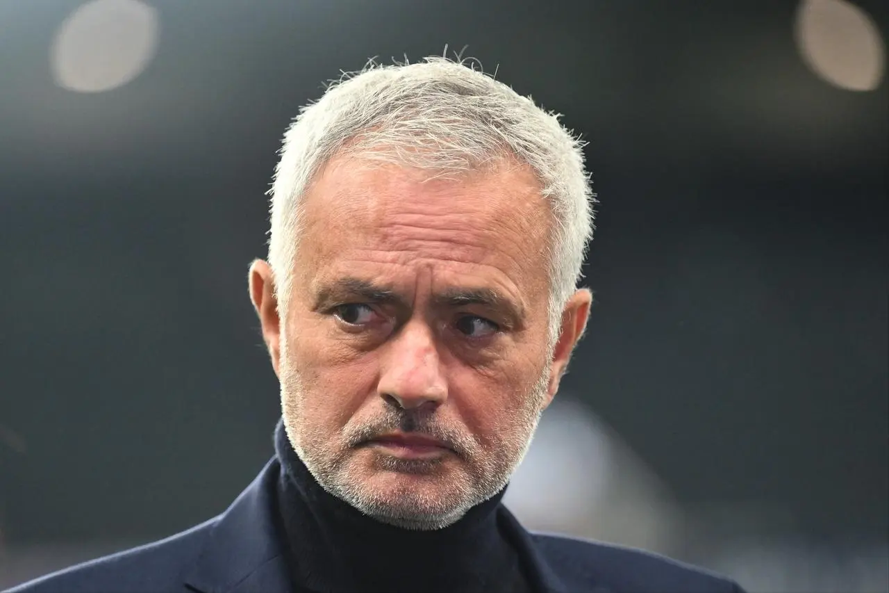 人提出了严 人提出了严